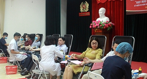 Cục Ngoại tuyến tham gia hiến máu tình nguyện