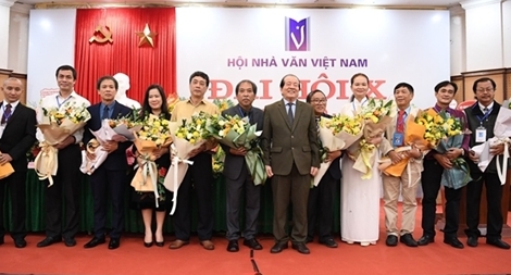 Ra mắt Ban chấp hành Hội Nhà văn Việt Nam khóa X