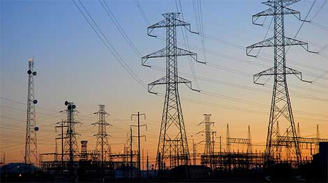 Tạm ứng 20 tỷ đồng cấp điện lưới quốc gia cho xã đảo Sơn Hải