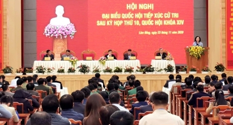 Trưởng ban Dân vận Trung ương Trương Thị Mai tiếp xúc cử tri tại Lâm Đồng