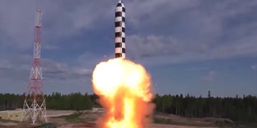 Nga hé lộ kế hoạch đưa đầu đạn siêu vượt âm lên ICBM Sarmat
