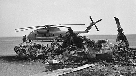 Tại sao chiến dịch giải cứu 52 con tin Mỹ tại Iran cách đây 35 năm thất bại?