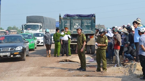 Tai nạn trên quốc lộ 1A, 1 người đàn ông 70 tuổi tử vong