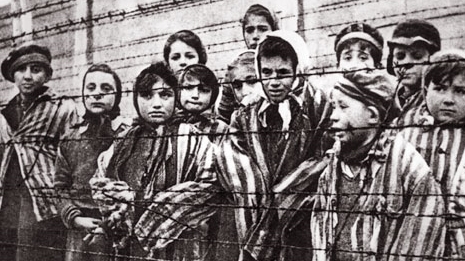 Những tù nhân trẻ em ở trại tập trung Auschwitz