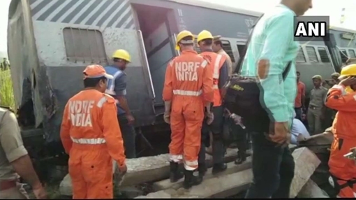 Lật tàu cao tốc ở Ấn Độ làm hàng chục người thương vong