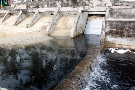 Lại phát hiện công trình xây dựng lén xả thải ra biển Đà Nẵng