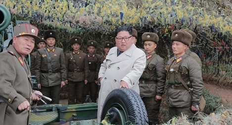 Ông Kim Jong-un liên tiếp thị sát quân đội, Hàn Quốc lập tức "đánh tiếng"