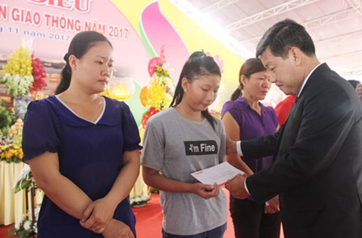 10.000 người dự Đại lễ Cầu siêu nạn nhân tử vong vì tai nạn giao thông