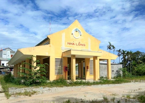 Đầu tư tiền tỷ xây chợ rồi… bỏ hoang