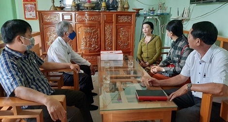 UBND TP Tuy Hòa chỉ đạo xử lý vụ nữ sinh lớp 7 bị đánh “hội đồng”