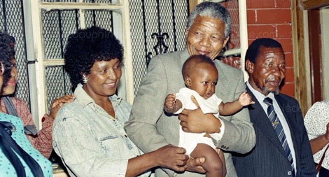 Người đàn bà trong cuộc tình 40 năm của cố Tổng thống Nelson Mandela