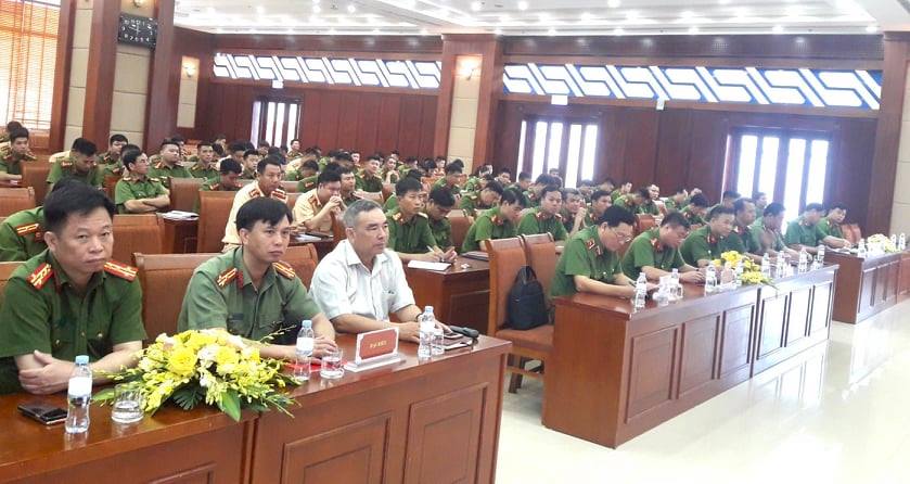 Tập huấn phòng cháy chữa cháy cho Công an cấp xã