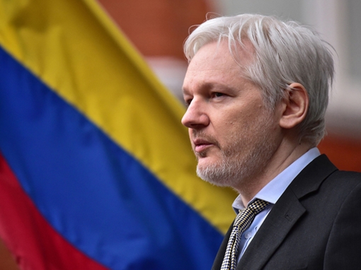 Julian Assange: Đường đến Ecuador vẫn xa xăm 