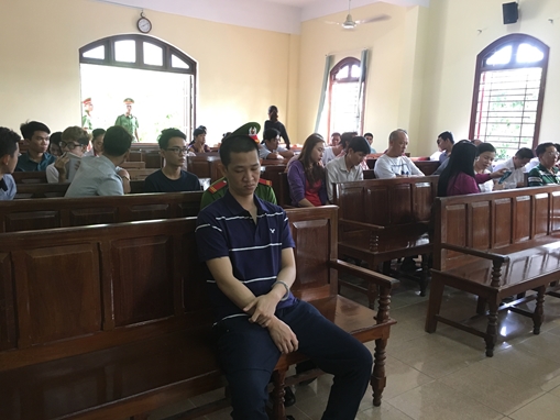 Hoãn xử "siêu lừa" mua bán ôtô, chiếm đoạt 35 tỷ đồng