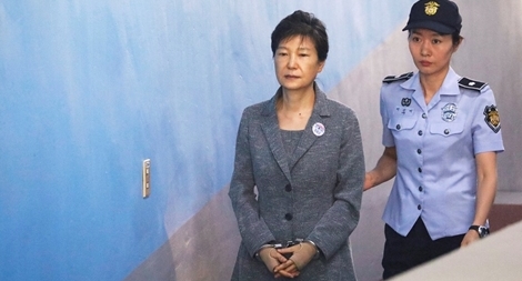 Park Geun-hye: Từ nữ "Tổng thống 5 nhất” đến phạm nhân sau song sắt nhà tù